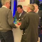 Gaeste beim Empfang.jpg